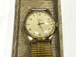 This superb watch comes in good condition and working order, backs engraved and has the date of 1947 when presented, the watch is all english made and was the top watch of that day, superb expandable gold plated bracelet that is in excellent shape and condition, watch comes with the original presentation case which now shows some wear,