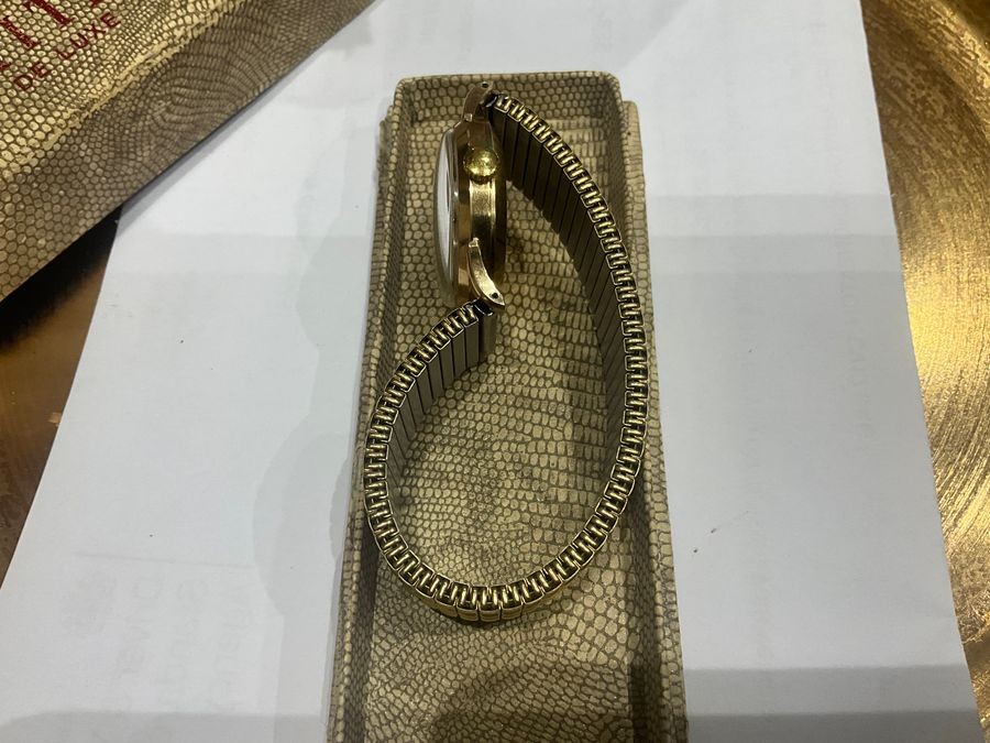 Smiths Deluxe 9ct Gold Mans Wristwatch