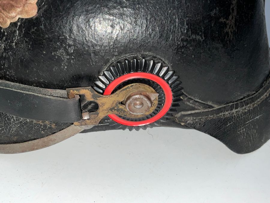 Ww I German Leather Pickelhaube Helmet