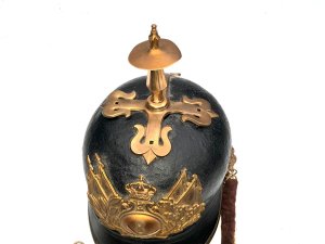 This helmet is in excellent condition and complete, 19th century cavalry sizes are height 28 cm length 18 cm depth 27 cm,