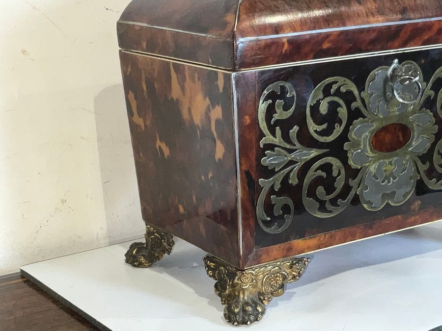 Tortoise Shell & Buelle Tea Caddy