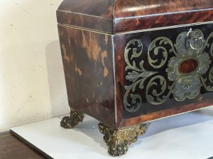 18th century english superbly inlaid comes complete, has some blemishes of time but still an exceptional good looking piece, has the original key which fully works the lock, the length is 20 cm height 16 cm and depth 12 cm all measurements to the nearest, offering free uk delivery reference bbs. Tel: we accept online payments for all our items listed: bank transfer cash on collection personal cheques or if wishing over the phone using your debit or credit cards, also doing layby payments plan, or email giving your address details & contact number and we shall send you your items invoice to make