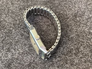 Vintage watch has odd blemish but in excellent working order, a rare watch for anyone’s collection, offering free delivery worldwide reference drc8