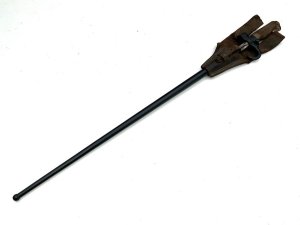 Comes in good condition nice blade nice having the frog too, length in total is 66 cm width across frogs 10 cm depth being 4 cm,