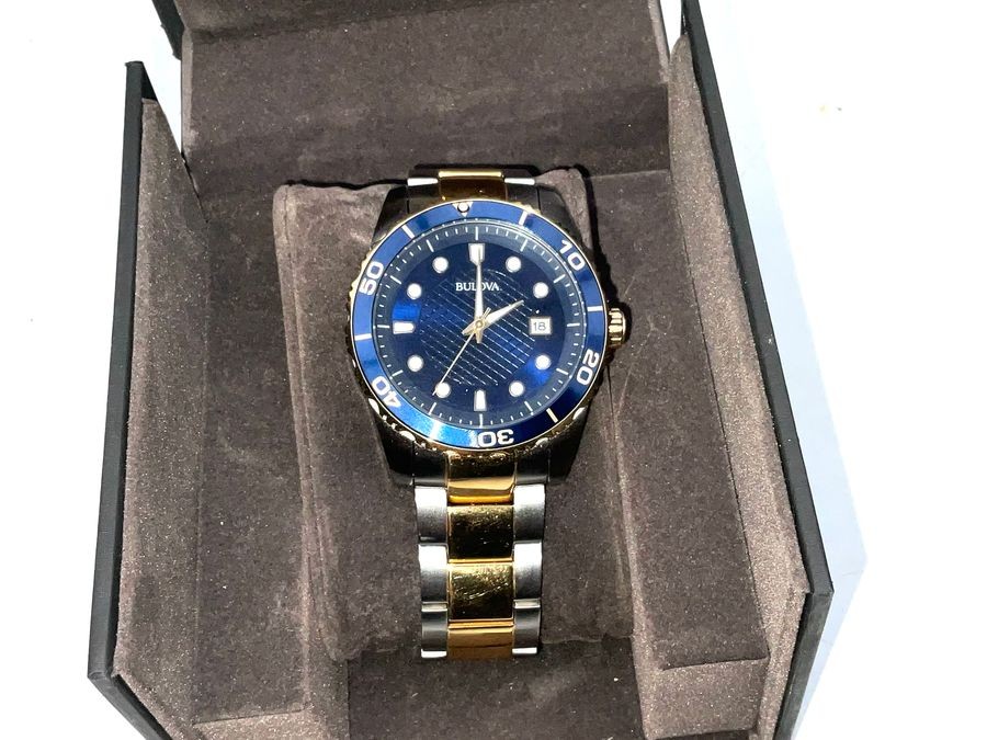 Bulova Mans Wristwatch