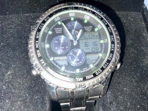 Comes with box instructions and new fitted battery, in working used condition,