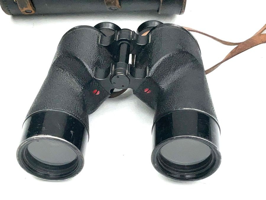 Binoculars & Case Canadian 1944