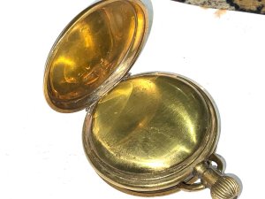 Early 20 th century, all brass cased working man’s watch, comes needing new gas’s recommended a clean and service though in good working order, all brass hard wearing case, dials good too, diameter 55 cm made by star watch co, offering free delivery worldwide, reference abox tel: we accept online payments for all our items listed: bank transfer cash on collection or if wishing over the phone using your debit or credit cards, also doing layby payments plan, or email giving your address details & contact number and we shall send you your items invoice to make