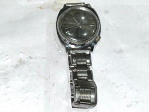Stainless steel lucerne 25 jewel automatic movement stainless steel expandable bracelet glass needs a polish dials good the watch is in good working order,