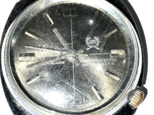 Stainless steel lucerne 25 jewel automatic movement stainless steel expandable bracelet glass needs a polish dials good the watch is in good working order,