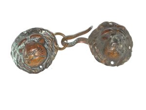 Used to clasp the hussars military capes, traditionally lion headed of brass comes in well worn condition being 18th century item, offering free delivery worldwide reference drc1 tel: we accept online payments for all our items listed: bank transfer cash on collection or if wishing over the phone using your debit or credit cards, also doing layby payments plan, or email giving your address details & contact number and we shall send you your items invoice to make
