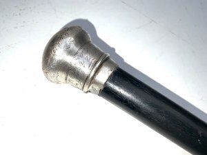 Silver tops has hallmarks for chester 1903, overall conditions very good, length in total being 92 cm silver tops diameter being 4 cm, ebony sticks diameter from the top is 2 cm tapering down to ferrule 18 mm, from the steel tip to the top of silver grip being 84 cm, offering free uk delivery, reference ak5