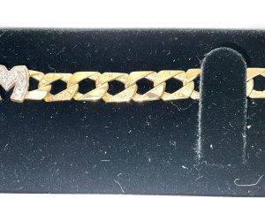 For one’s mother to show your appreciation for her life long dedication, this superb 9ct solid gold hallmarked bracelet with diamonds in the three letters is in wonderful condition having the weight of 8.4 grams, the length being 20 cm, the bracelet comes in the original presentation case, offering free delivery worldwide reference drc5. Tel: we accept online payments for all our items listed: bank transfer cash on collection or if wishing over the phone using your debit or credit cards, also doing layby payments plan, or email giving your address details & contact number and we shall send you your items invoice to make