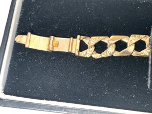 For one’s mother to show your appreciation for her life long dedication, this superb 9ct solid gold hallmarked bracelet with diamonds in the three letters is in wonderful condition having the weight of 8.4 grams, the length being 20 cm, the bracelet comes in the original presentation case, offering free delivery worldwide reference drc5. Tel: we accept online payments for all our items listed: bank transfer cash on collection or if wishing over the phone using your debit or credit cards, also doing layby payments plan, or email giving your address details & contact number and we shall send you your items invoice to make