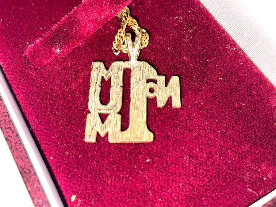 Mum Number One Gold Necklace And Pendant.