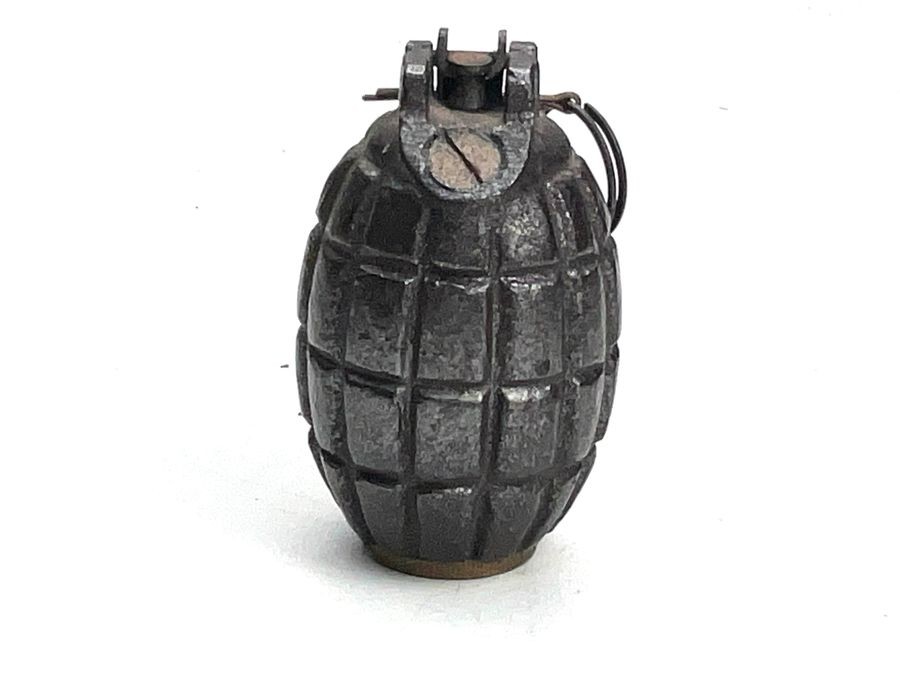 Mills Bomb No 5 1916 Dated
