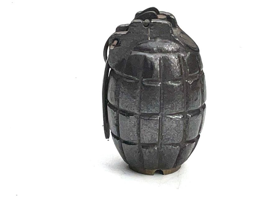 Mills Bomb No 5 1916 Dated