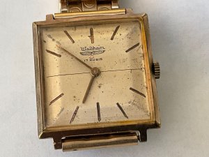 Superb working order condition is good needs dial and glass cleaning, gold plated,