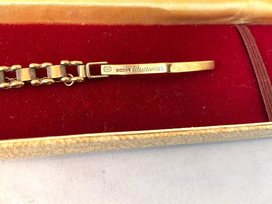 Gold Ladies Wristwatch