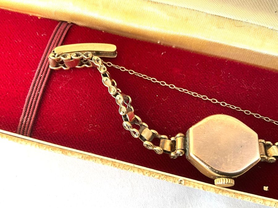 Gold Ladies Wristwatch