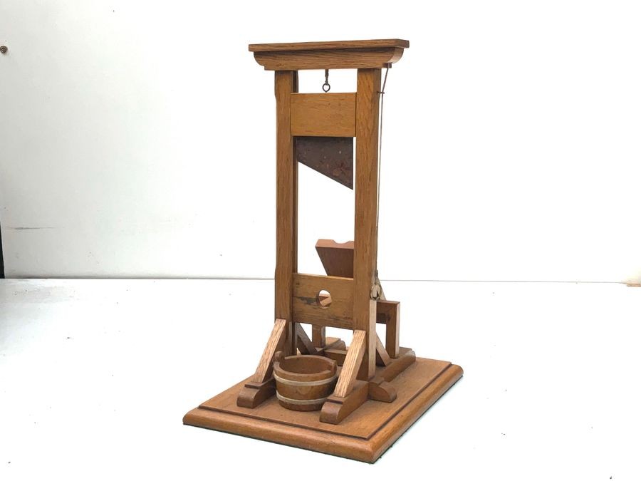 Guillotine Oak French Cigars Cutter.