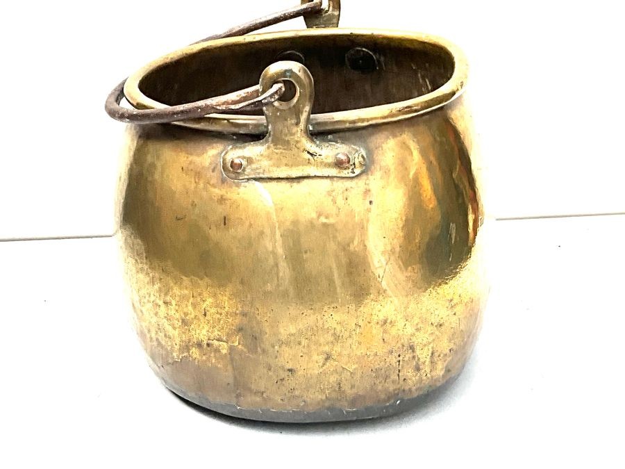 Georgian Heavy And Large Brass Pan For Display