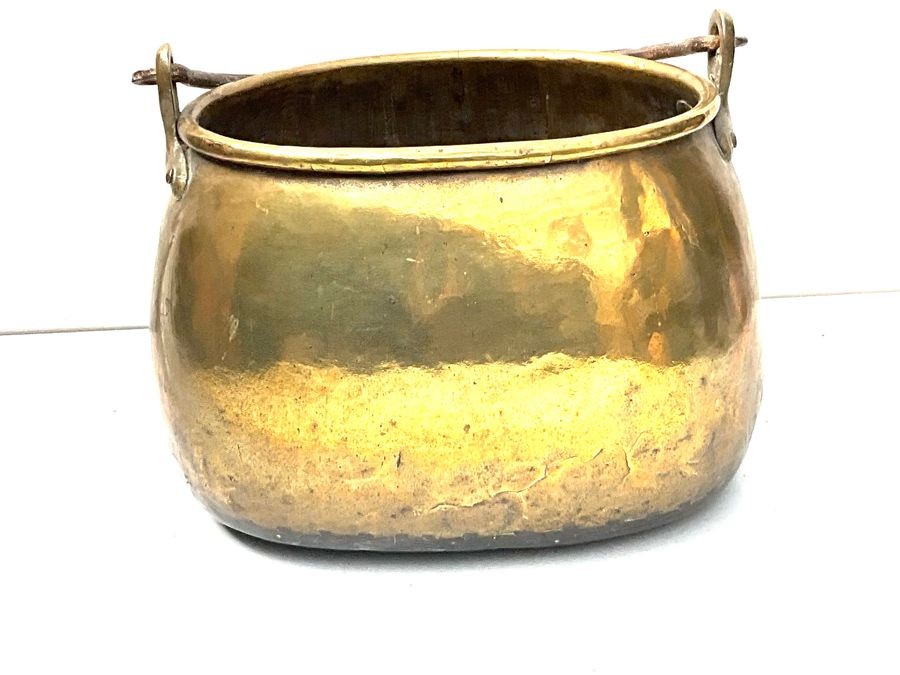Georgian Heavy And Large Brass Pan For Display
