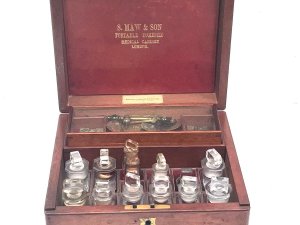 Quality item has the label stating melbourne town uk on lid, the bottles are all original and is full of the doctors essentials to administer his patience's medication there are some chips to bottles lips, height of box is 17 cm length 22 cm depth being 19 cm, reference fbs. Tel: we accept online payments for all our items listed: bank transfer cash on collection or if wishing over the phone using your debit or credit cards, also doing layby payments plan, or email giving your address details & contact number and we shall send you your items invoice to make