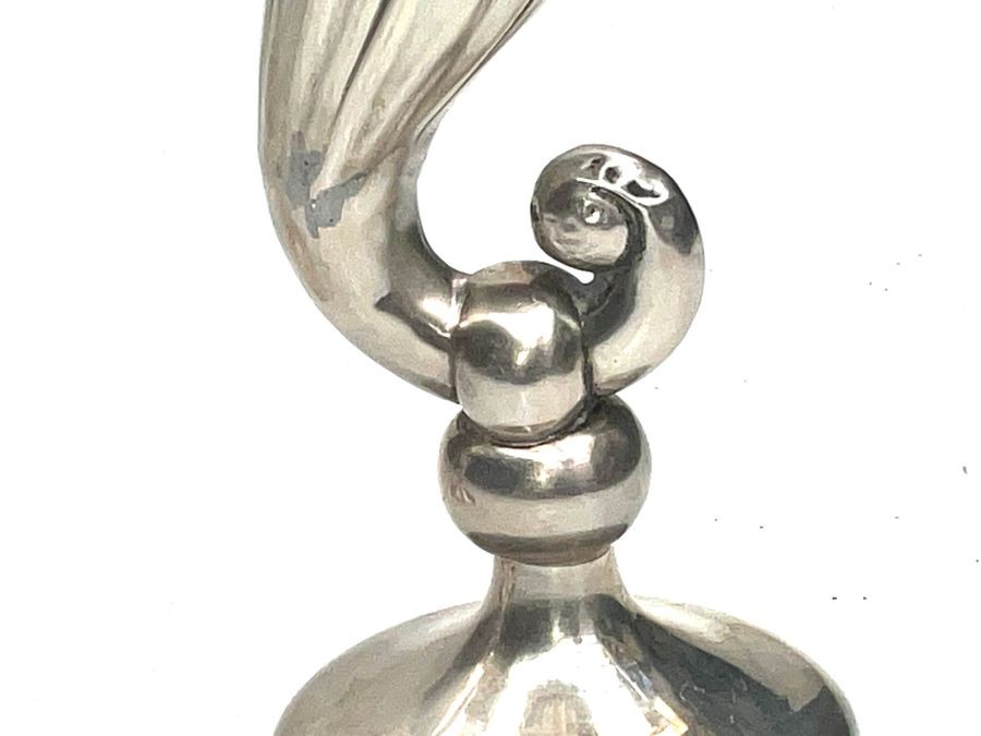 Silver Chester Hallmarks For 1908. Superb Pair Of Matching Vases