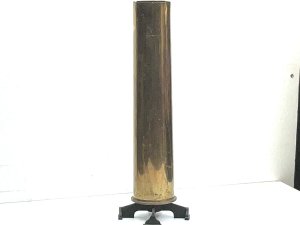 Huge shell case from 1ww converted into stick stand has phosphorous bronze base fitted on shells base states made 1918 fits number 5 heavy gun, shells heights 73 cm high diameter of shell at mouth is 125 mm at base 24 cm. Reference dgs tel: we accept online payments for all our items listed: bank transfer cash on collection or if wishing over the phone using your debit or credit cards, also doing layby payments plan, or email giving your address details & contact number and we shall send you your items invoice to make