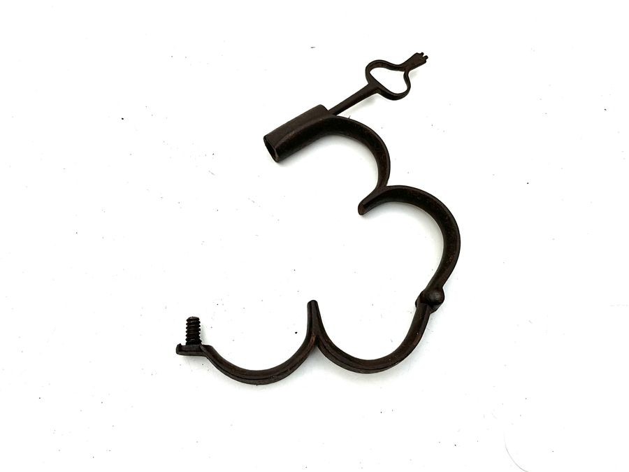 Handcuffs Figure Of Eight Hiatts