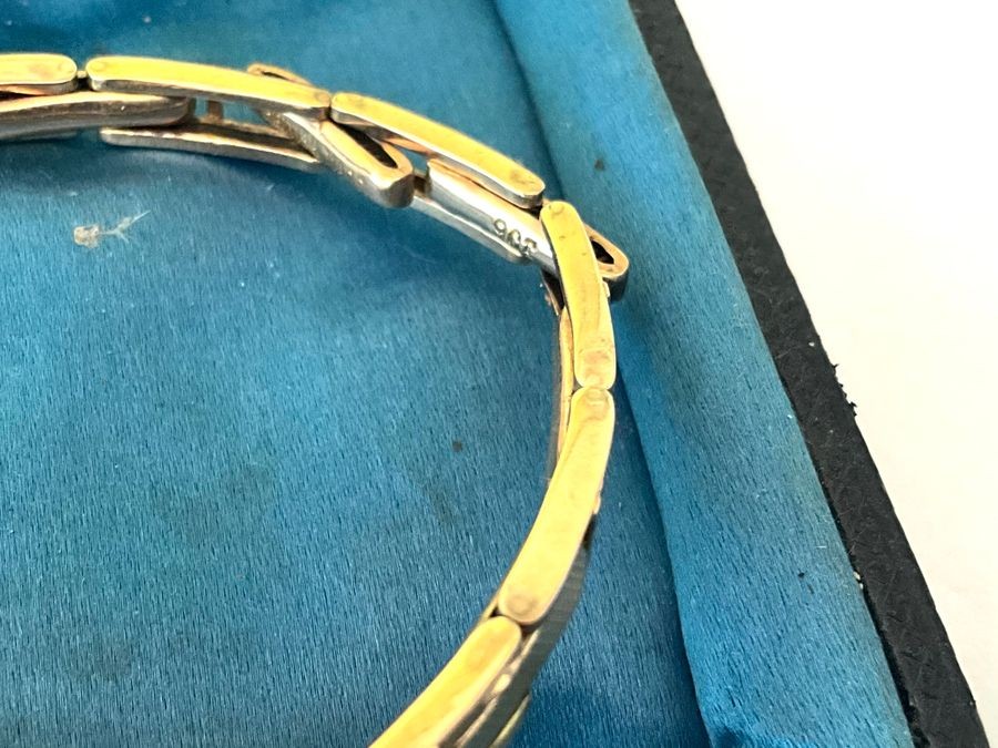 Ladies 9ct Gold Wristwatch