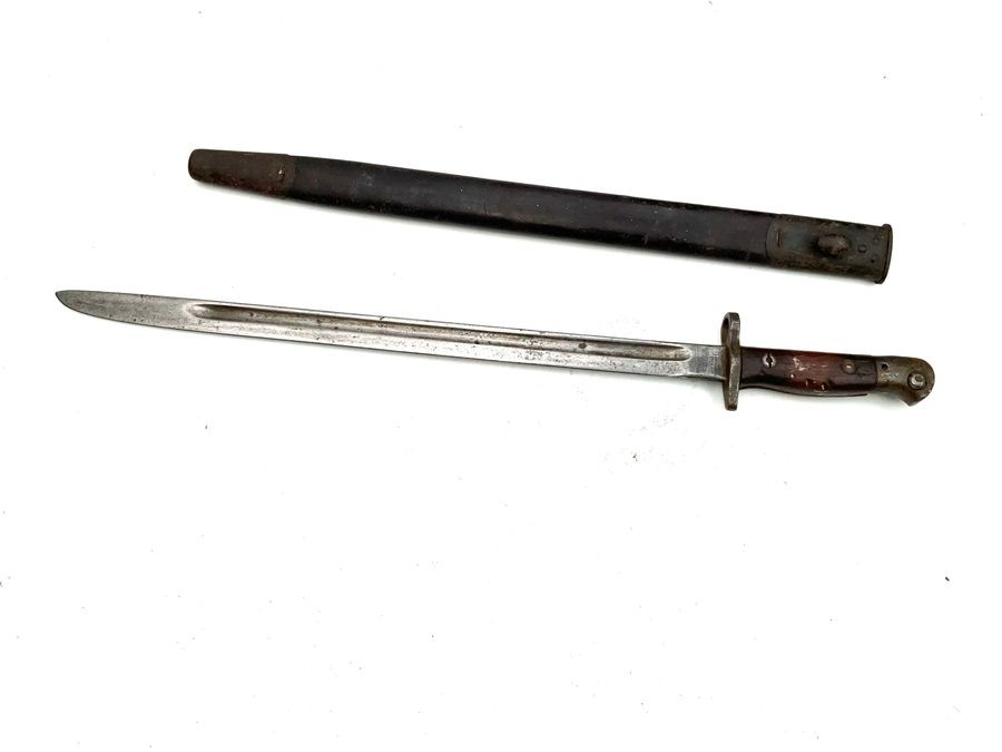 British 1ww Soldiers Bayonet & Scabbard