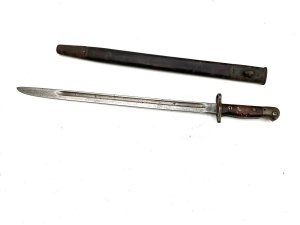 Bayonet by sanderson, overall conditions very good, length of 58 cm across guards 65 mm depth being 3 cm, reference cc tel: we accept online payments for all our items listed: bank transfer cash on collection or if wishing over the phone using your debit or credit cards, also doing layby payments plan, or email giving your address details & contact number and we shall send you your items invoice to make