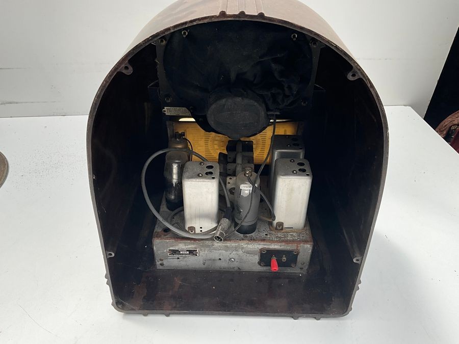 Art Deco Radio For Restoration