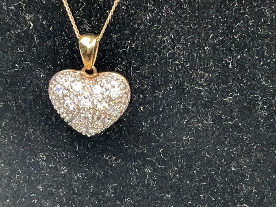 Cluster Of Diamonds Pendant & Gold Necklace