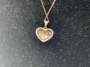 Beautiful refined lady’s necklace, chains stamped 375 for 9ct gold the heart shape pendants also 9ct and lengths 50 cm approximately all is in as new condition, reference drc3 tel: we accept online payments for all our items listed: bank transfer cash on collection or if wishing over the phone using your debit or credit cards, also doing layby payments plan, or email giving your address details & contact number and we shall send you your items invoice to make