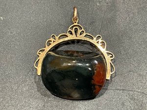 Large and heavy beautiful stone pendant, all in excellent condition length being 33 mm heights 40 mm depths 22 mm, reference drc3 tel: we accept online payments for all our items listed: bank transfer cash on collection or if wishing over the phone using your debit or credit cards, also doing layby payments plan, or email giving your address details & contact number and we shall send you your items invoice to make