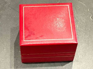 Size q condition is superb comes with presentation box, reference drc9 tel: we accept online payments for all our items listed: bank transfer cash on collection or if wishing over the phone using your debit or credit cards, also doing layby payments plan, or email giving your address details & contact number and we shall send you your items invoice to make