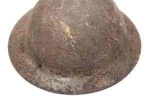 Ist pattern brodie 1916 era showing its age faint sign of battalion markings and some green on inner shell comes with original liner and chin strap, reference dbss. Tel: we accept online payments for all our items listed: bank transfer cash on collection or if wishing over the phone using your debit or credit cards, also doing layby payments plan, or email giving your address details & contact number and we shall send you your items invoice to make