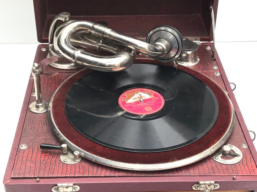 Gilbert Record Player ( Table Top ) The Best