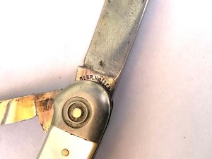 Stunning quality, maker gerb holler mother of pearl grips all knifes accessories are in excellent condition and working as they should length fully open 17 cm closed10 cm, a very rare collector knife, length closed 68 mm comes with knifes original protective case, reference drc3 tel: international tel: we accept online payments for all our items listed: bank transfer cash on collection personal cheques or if wishing over the phone using your debit or credit cards, also doing layby payments plan, or email giving your address details & contact number and we shall send you your items invoice to make