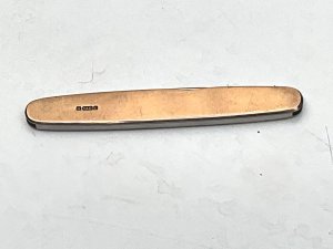 Sir phillip colville smith's own personel gold pocket knife, grand secretary (1917–1937 was the grand secretary, or chief executive, of the united grand lodge of england, the governing body of freemasonry in england ...condition superb history is well worth a minute,