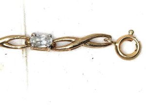 Superb ladys bracelet thats adorned with qz stones solid gold 375 conditionds superd too, length of 18cm weighing in total 5.14grams. Reference drc2 tel: we accept online payments for all our items listed: bank transfer cash on collection or if wishing over the phone using your debit or credit cards, also doing layby payments plan, or email giving your address details & contact number and we shall send you your items invoice to make