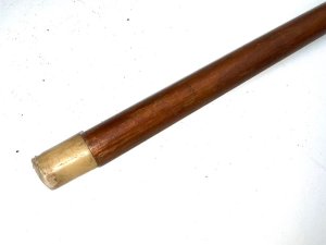 Late 19th century stick woods malacca having an 18ct gold plated collar. Condition is very good length in total being 92 cm and across the handles length is 15 cm the diameter of stick from handles 2 cm tapering down to the bottom 2 cm, from steel tip to the top of the handle is 84 cm, offering free uk delivery reference kt11. Tel: we accept online payments for all our items listed: bank transfer cash on collection or if wishing over the phone using your debit or credit cards, also doing layby payments plan, or email giving your address details & contact number and we shall send you your items invoice to make