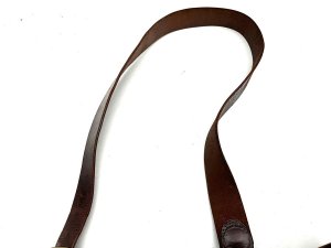 The sam browne belt is a leather belt with a supporting strap that passes over the right shoulder, worn by military and police officers. It is named after samuel j. Browne (1824–1901), the british indian army general who invented it. This ones in super aged condition 97cm in total length this is a quality item from that war, has 3 different names on belt so used and appreciated, reference cc