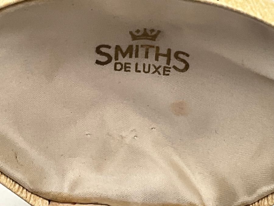 Gold Ladys Smiths Wristwatch
