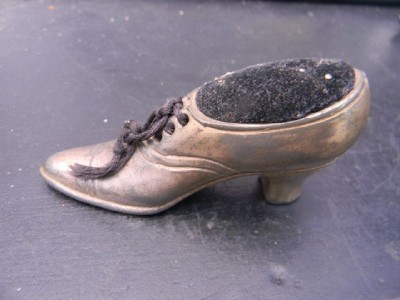 Primary image for Pin Cushion In Shape Of Old Ladies Shoe Stunning Quality Item.-b2