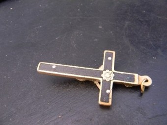 Stunning Crucifix Quality Item.-b2