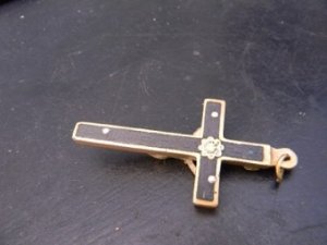 quality item condition superb size height 7cm across3.5cm.